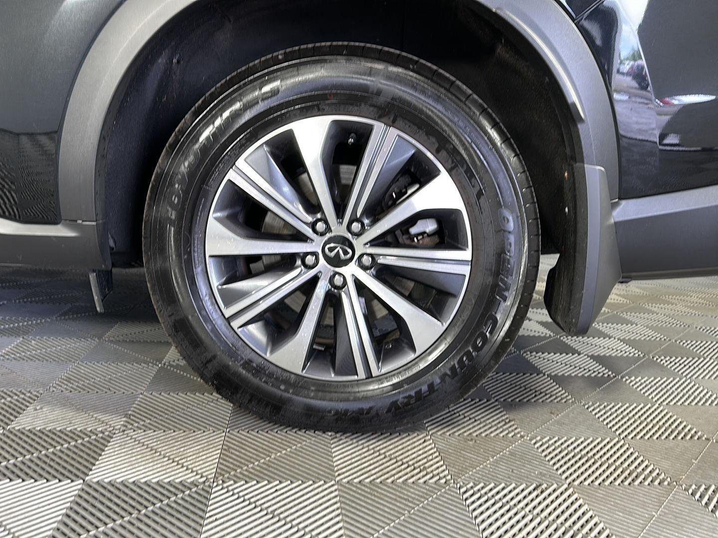 Used 2023 Mineral Black INFINITI PURE image 9
