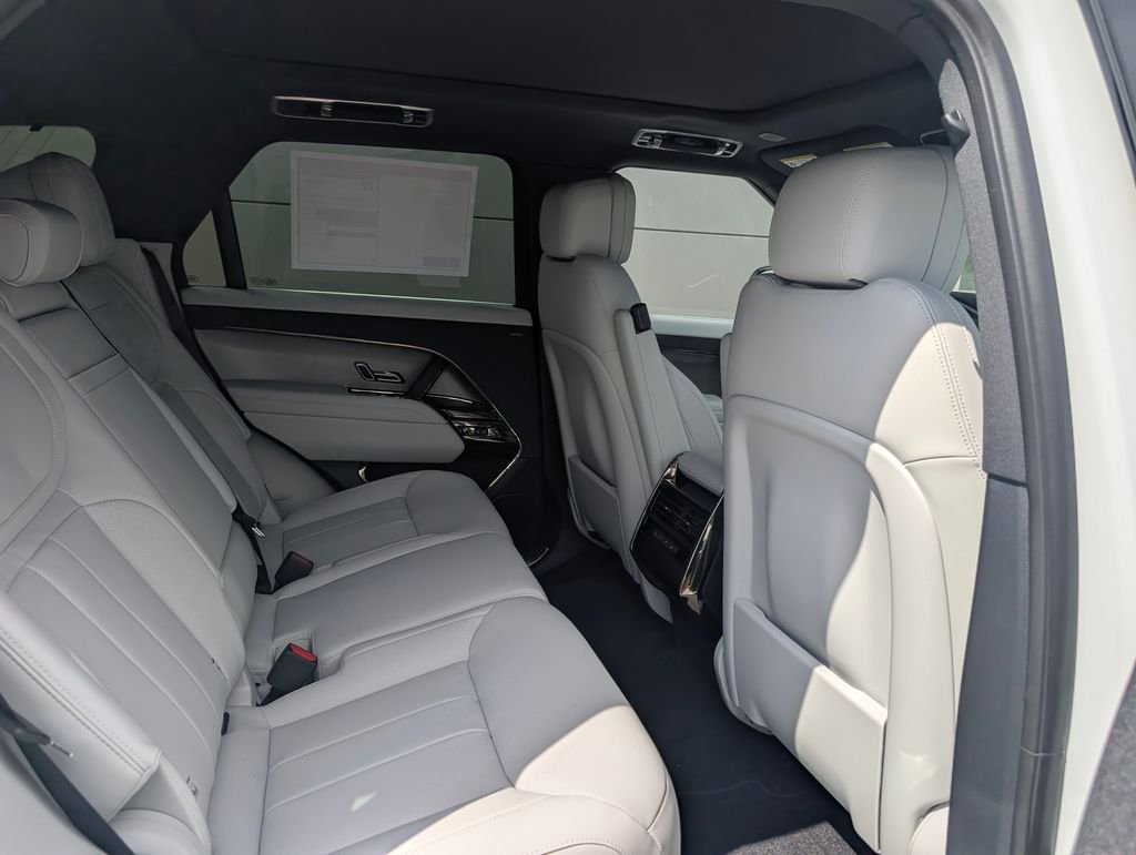 New 2026 Fuji White Land Rover SE image 14