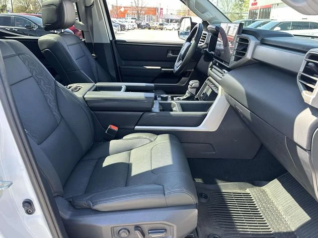 2024 Toyota Tundra Limited - Photo 14