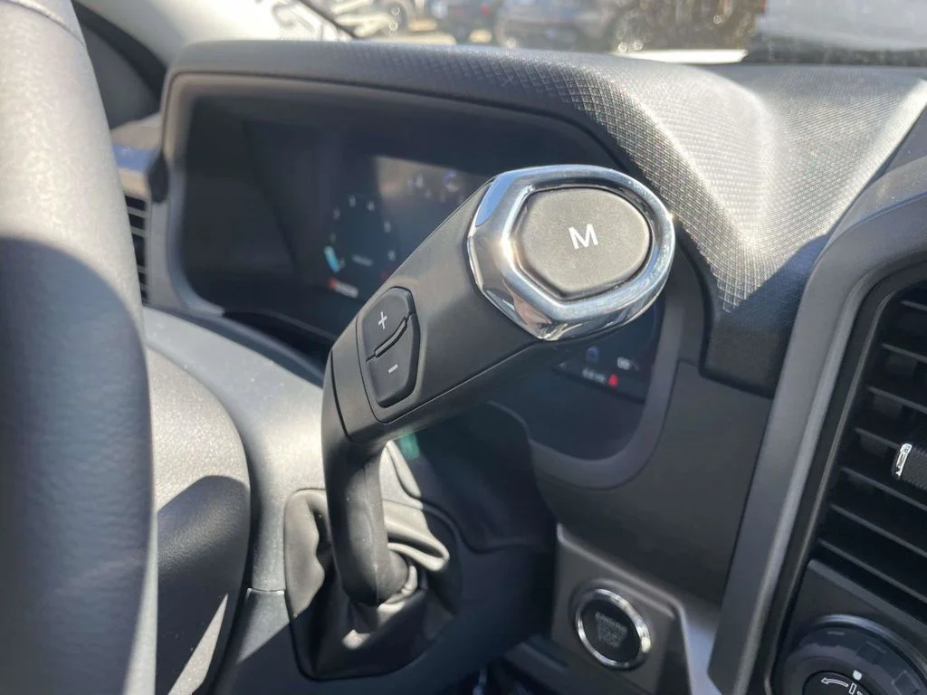 New 2026 Oxford White Ford XLT image 17