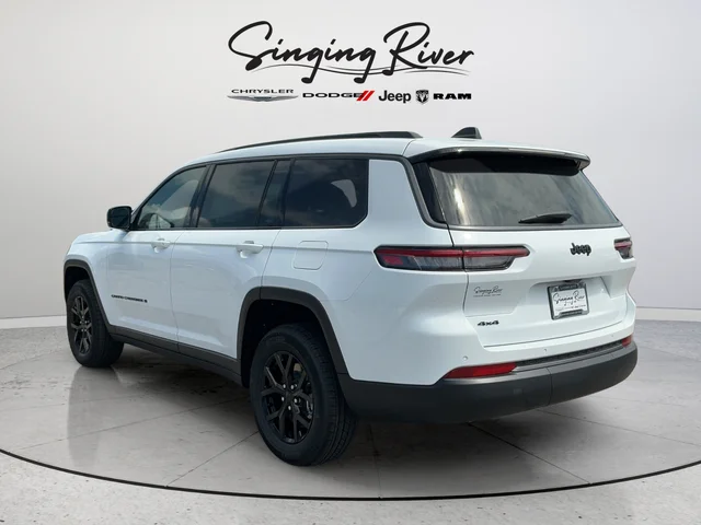 New 2026 Bright White Clear-Coat Exterior Paint Jeep Laredo image 5