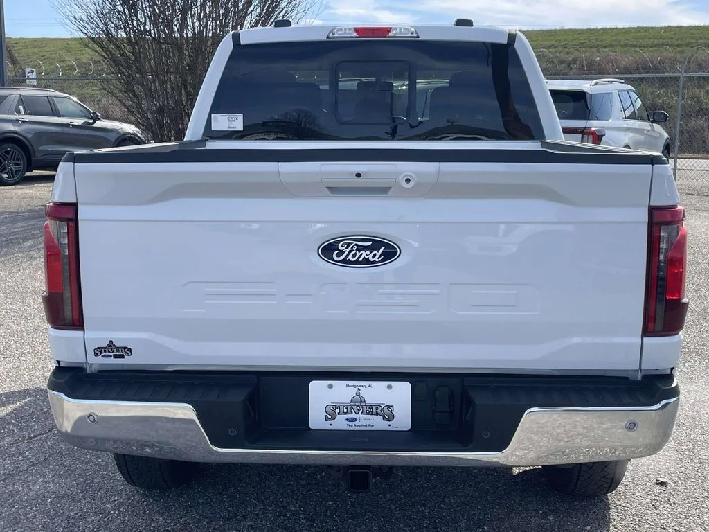 New 2026 White Ford XLT image 4