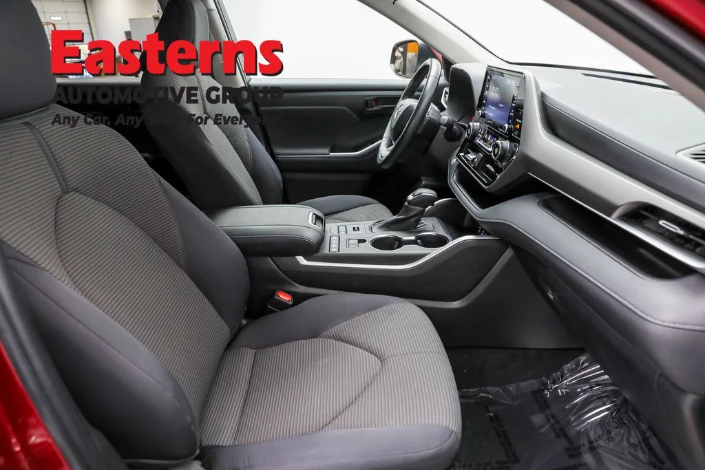 Used 2022 Red Toyota LE image 23