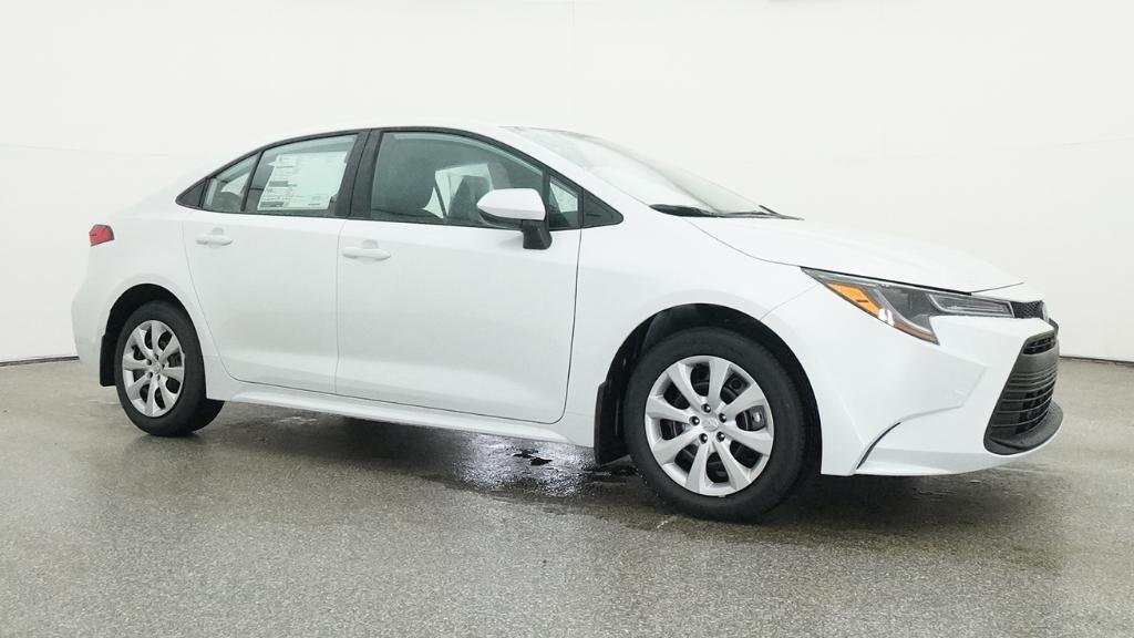 New 2026 Wind Chill Pearl Toyota LE image 5