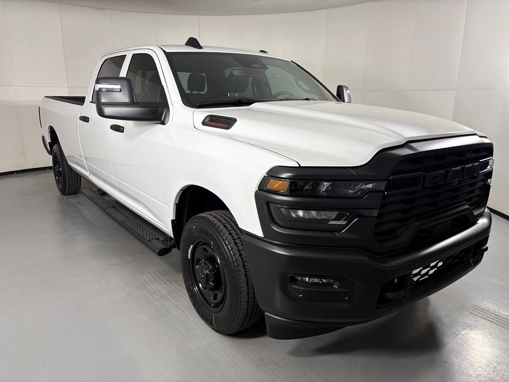 New 2026 Bright White Clear-Coat Exterior Paint RAM Tradesman image 2