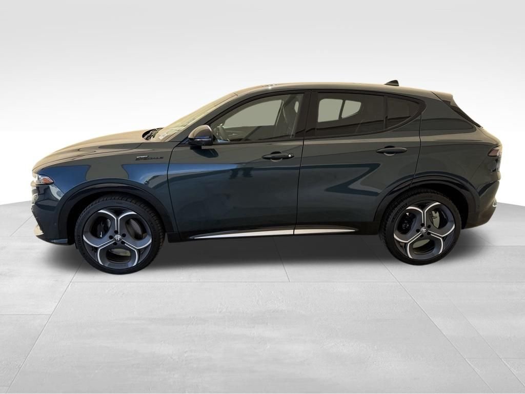 New 2026 Verde Monza (Green) Exterior Paint Alfa Romeo Sport Speciale image 10