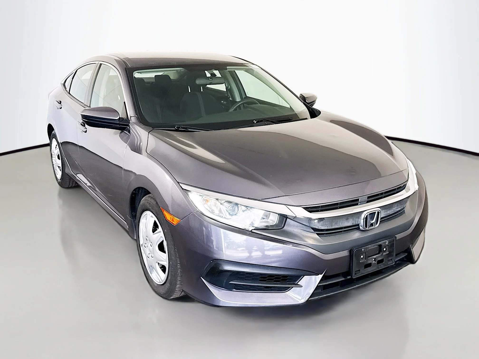 Used 2018 Modern Steel Metallic Honda LX image 1