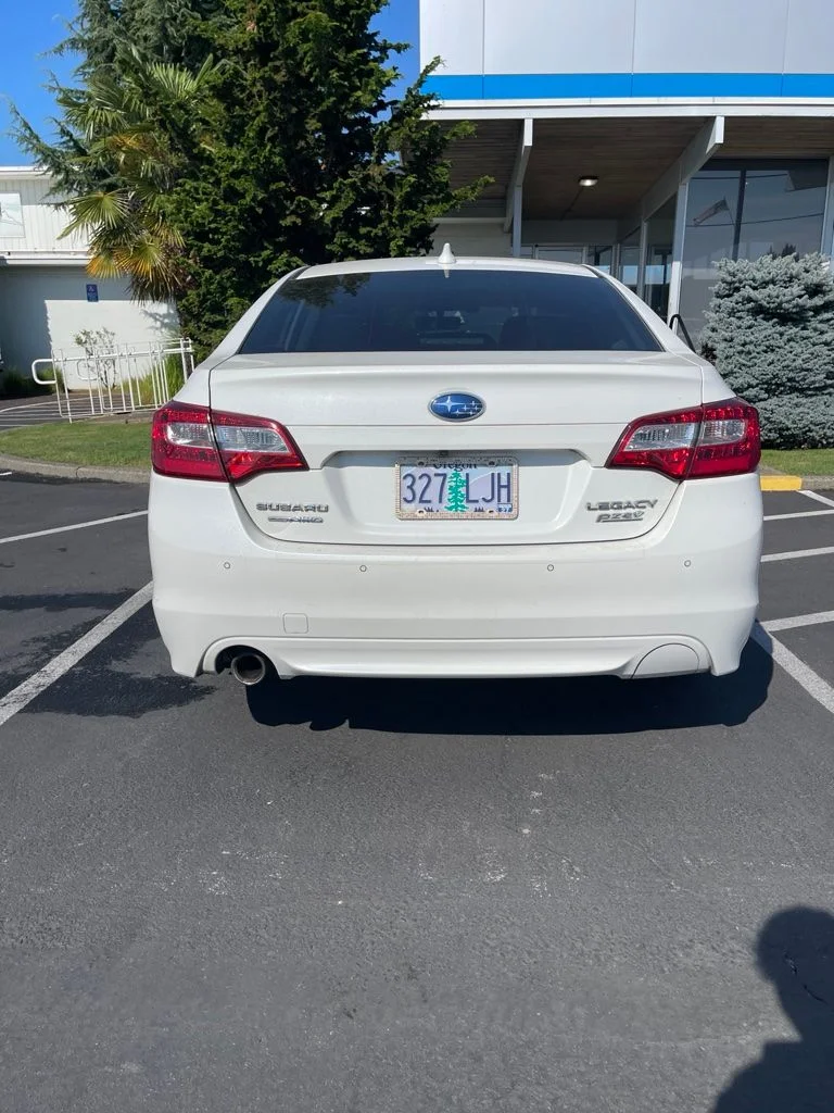 Used 2017 Crystal White Pearl Subaru 2.5i image 4
