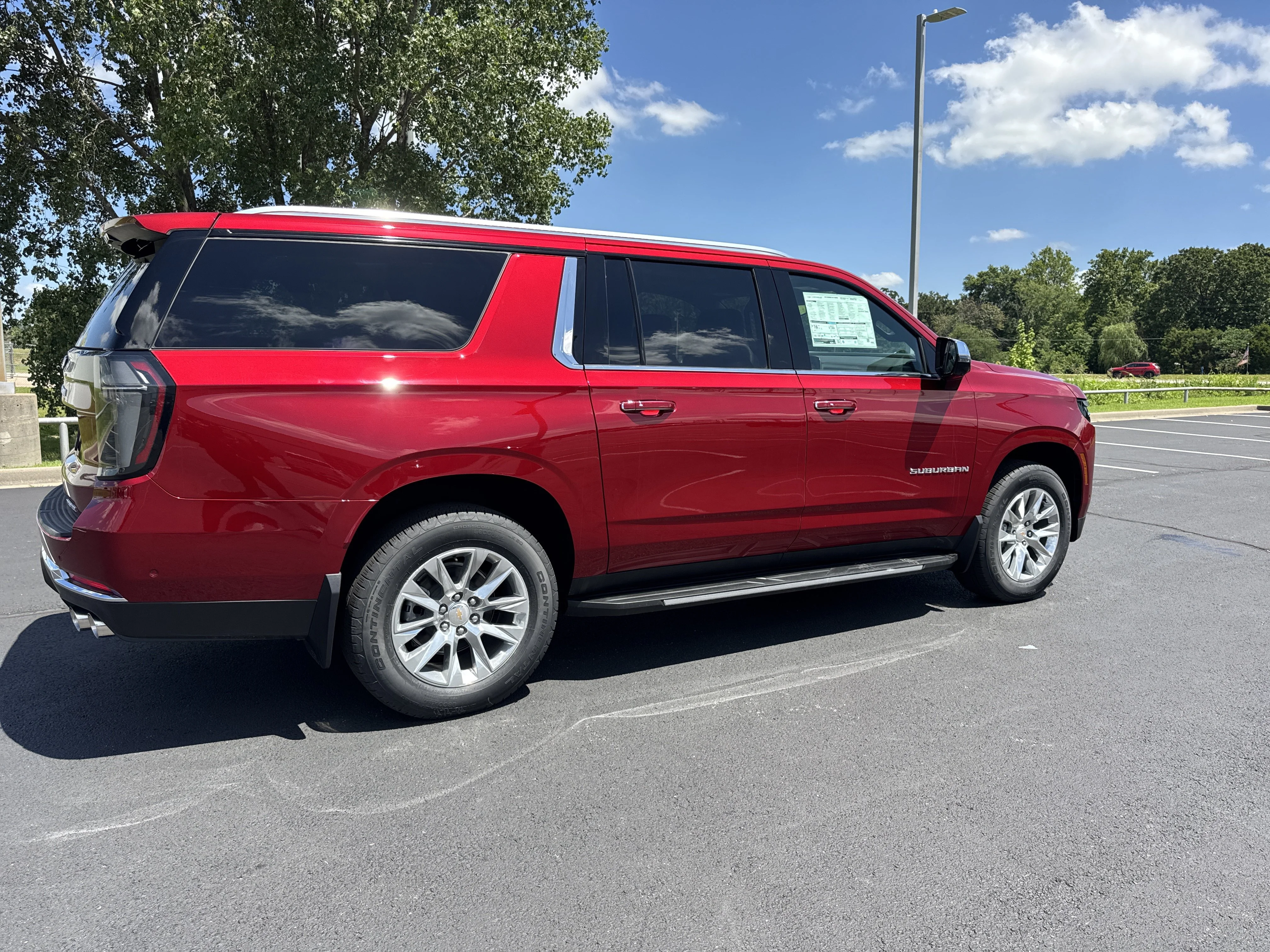 2026 Chevrolet Suburban Premier - Photo 31