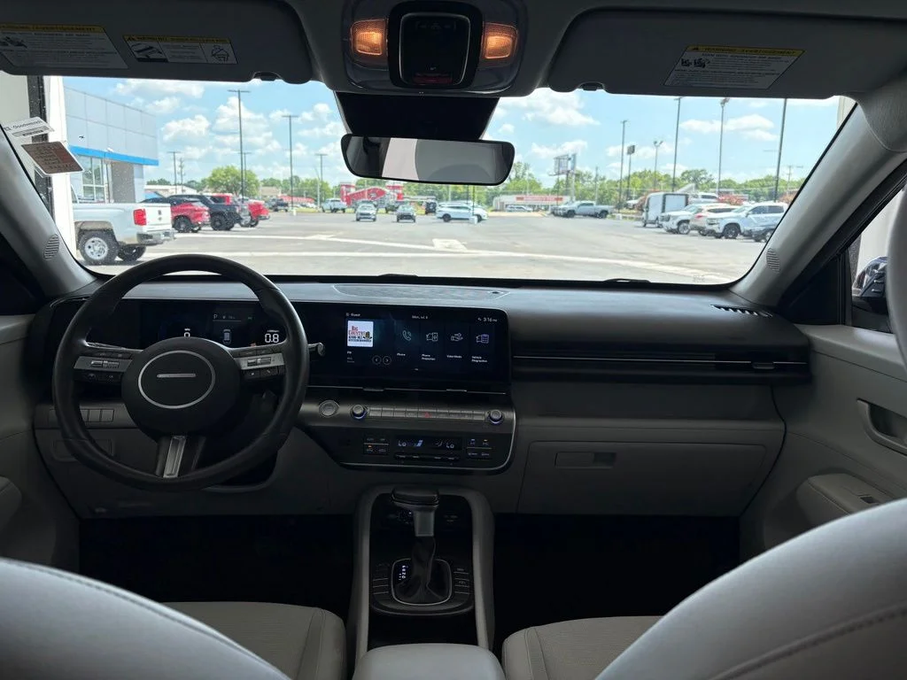Used 2024 Black Hyundai SEL image 35