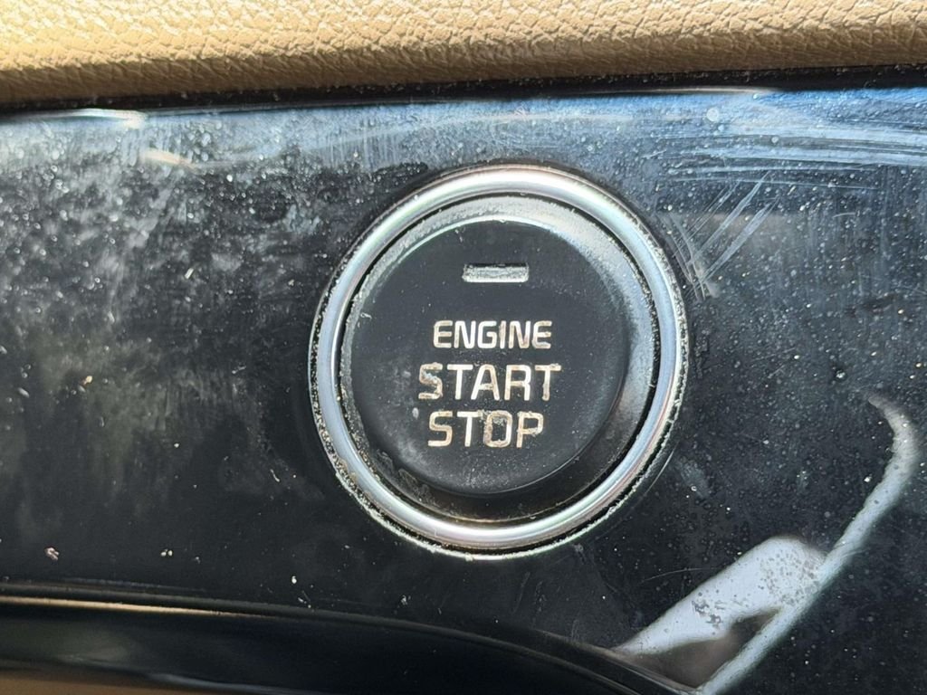 Used 2018 Brown Kia SX image 8
