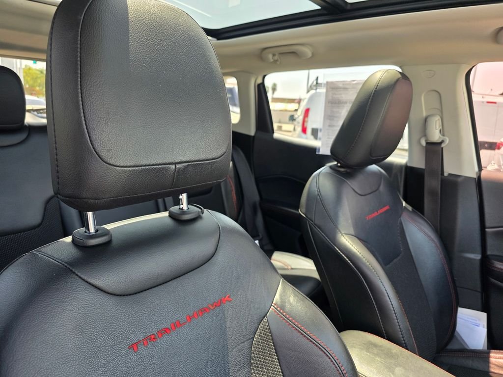 Certified Used 2020 White Jeep Trailhawk image 21