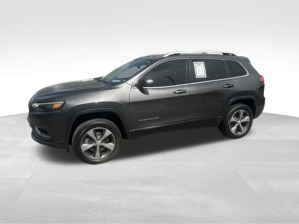 Used 2019 Gray Jeep Limited image 4