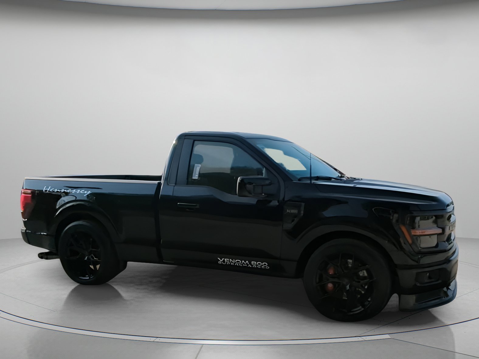 New 2026 Agate Black Metallic Ford XL image 32