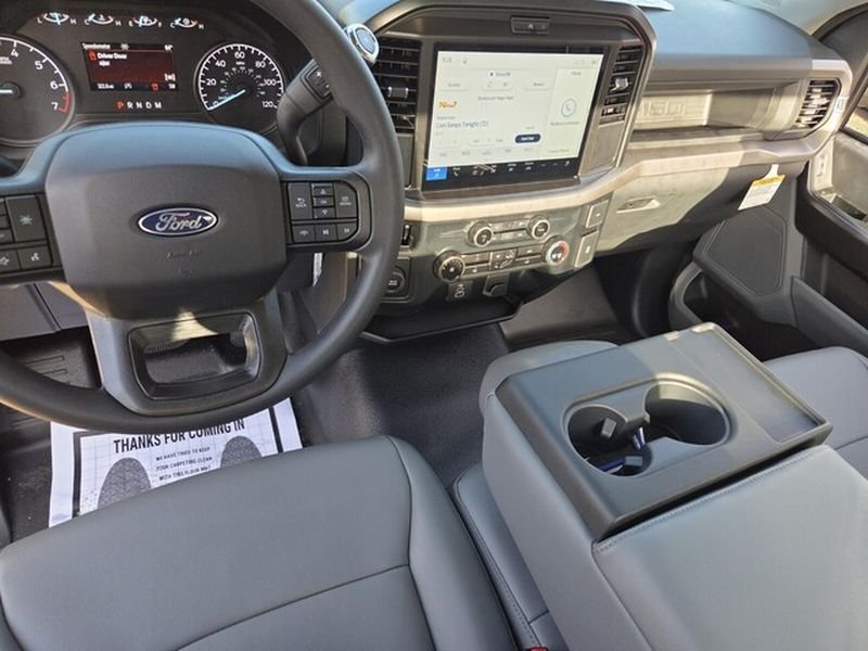New 2026 Oxford White Ford XL image 8