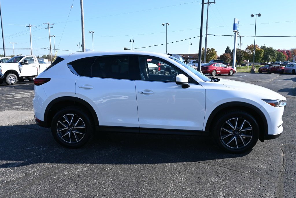 Used 2017 Snowflake White Pearl Metallic Mazda Grand Touring image 8
