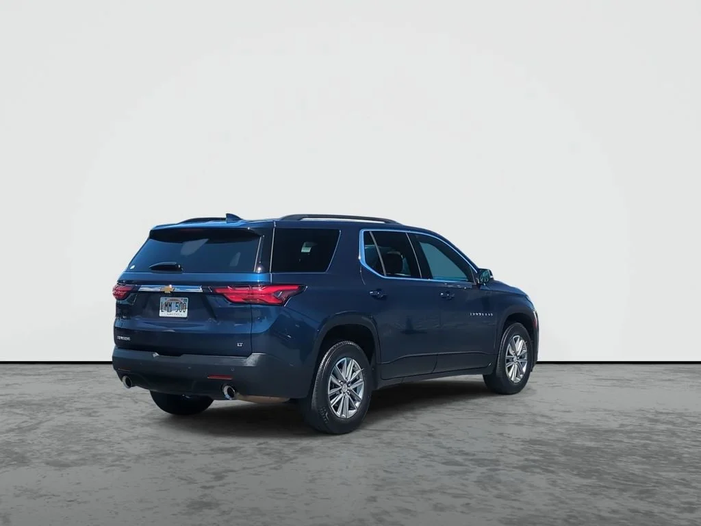Used 2023 Northsky Blue Metallic Chevrolet LT Cloth image 8