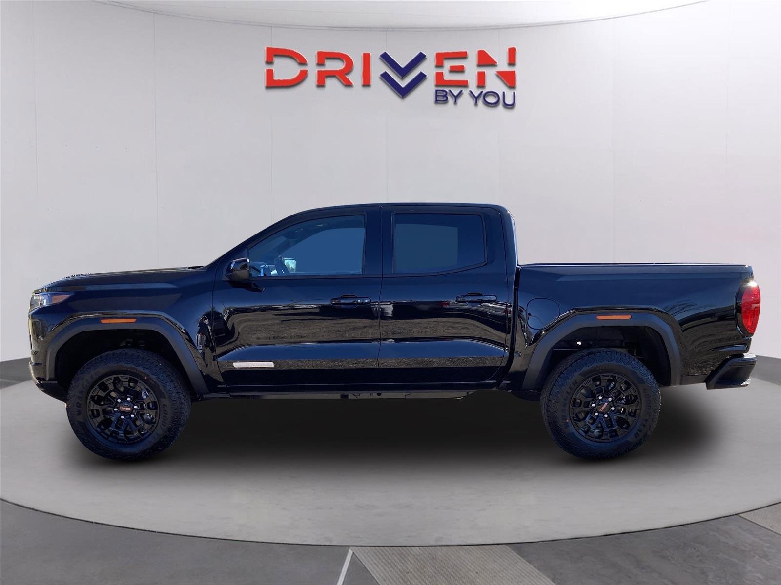 New 2026 Onyx Black GMC Elevation image 7