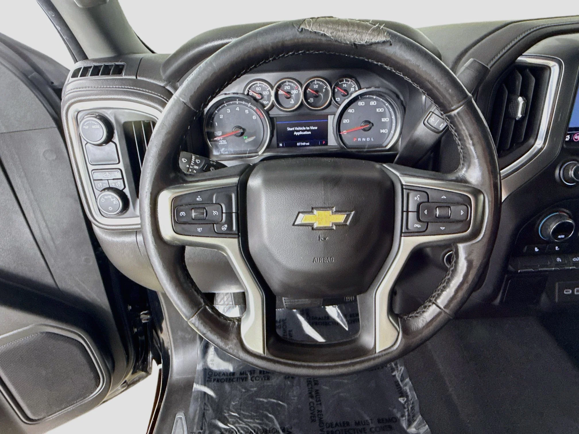 Used 2020 BLACK Chevrolet LT image 13