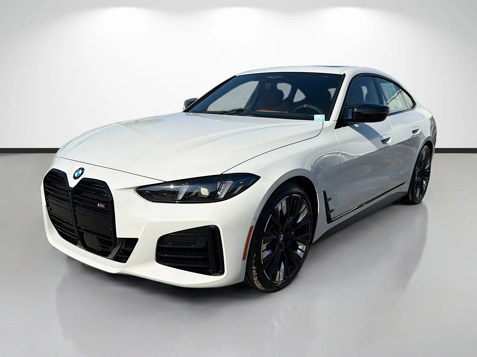 New 2026 Alpine White BMW M440i image 7