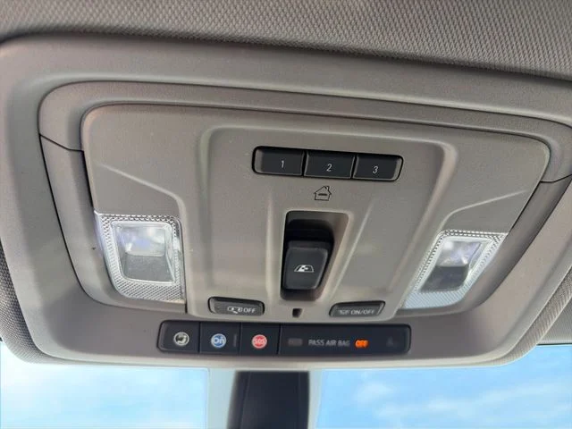 Used 2019 Silver Chevrolet LT Trail Boss image 16