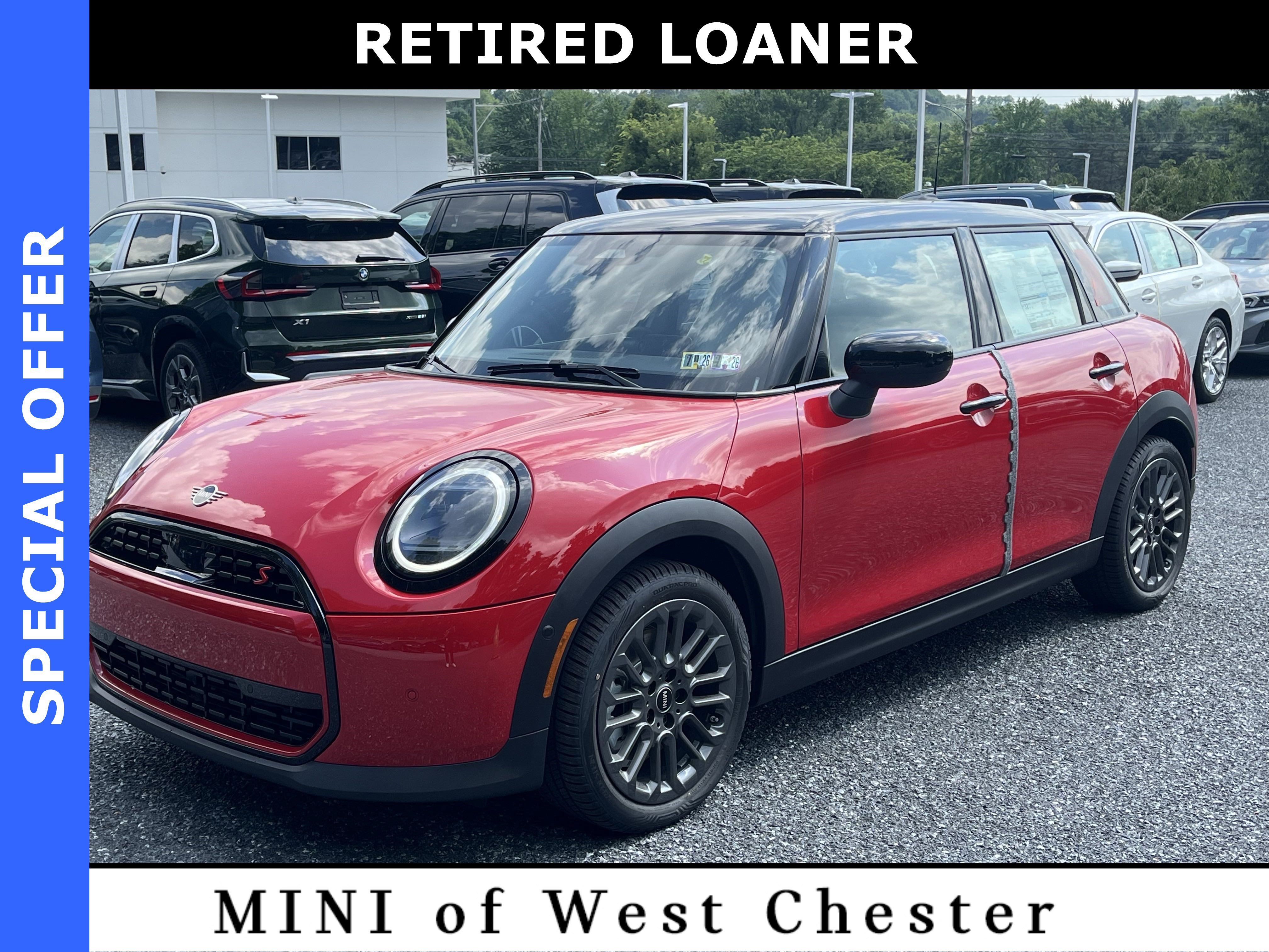 2025 MINI Hardtop Cooper S Signature's photo