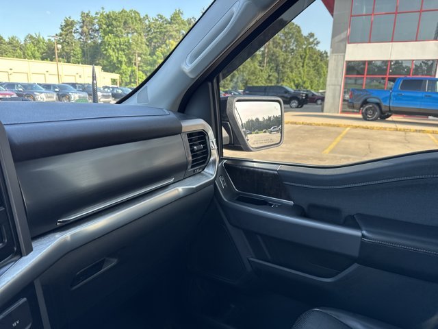 Used 2021  Ford Lariat image 20