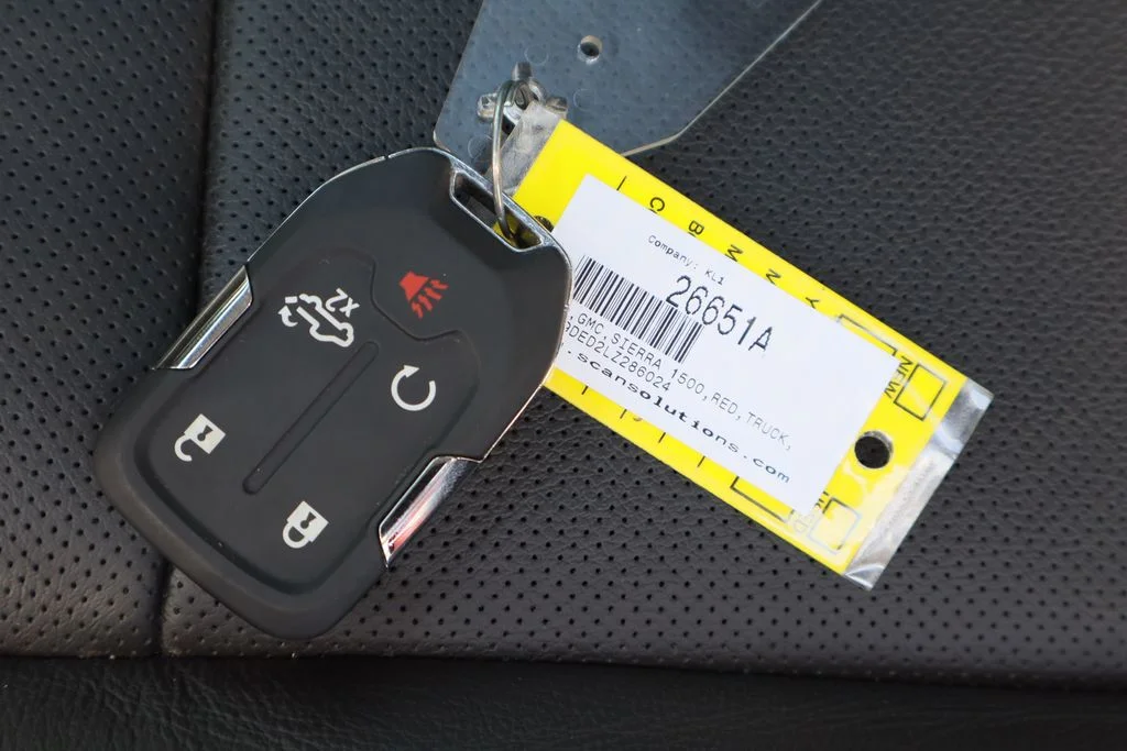 Used 2020 Red GMC SLT image 35