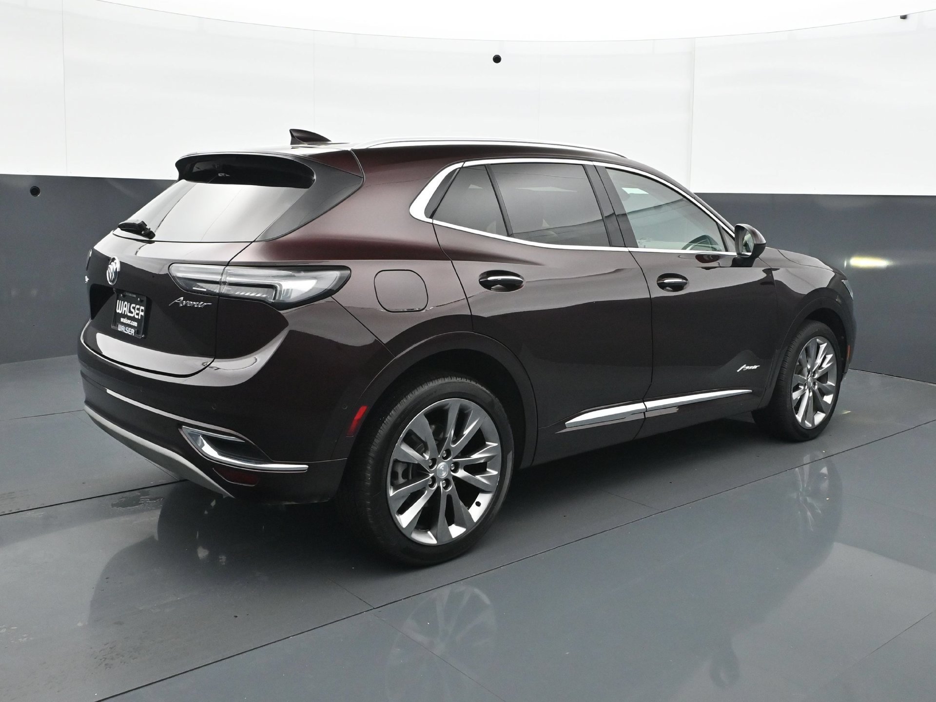 Used 2021 Rich Garnet Metallic Buick AWD 4dr Avenir image 7