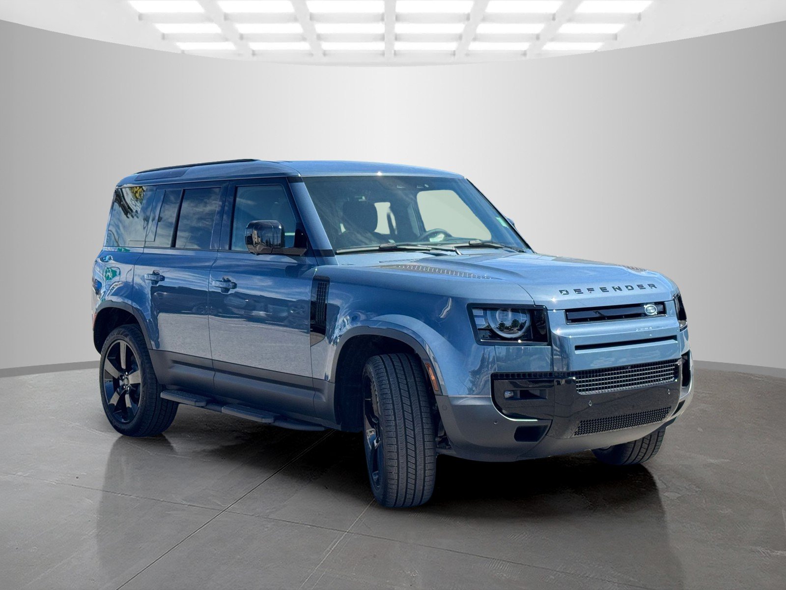 2026 Land Rover Defender S - Photo 3