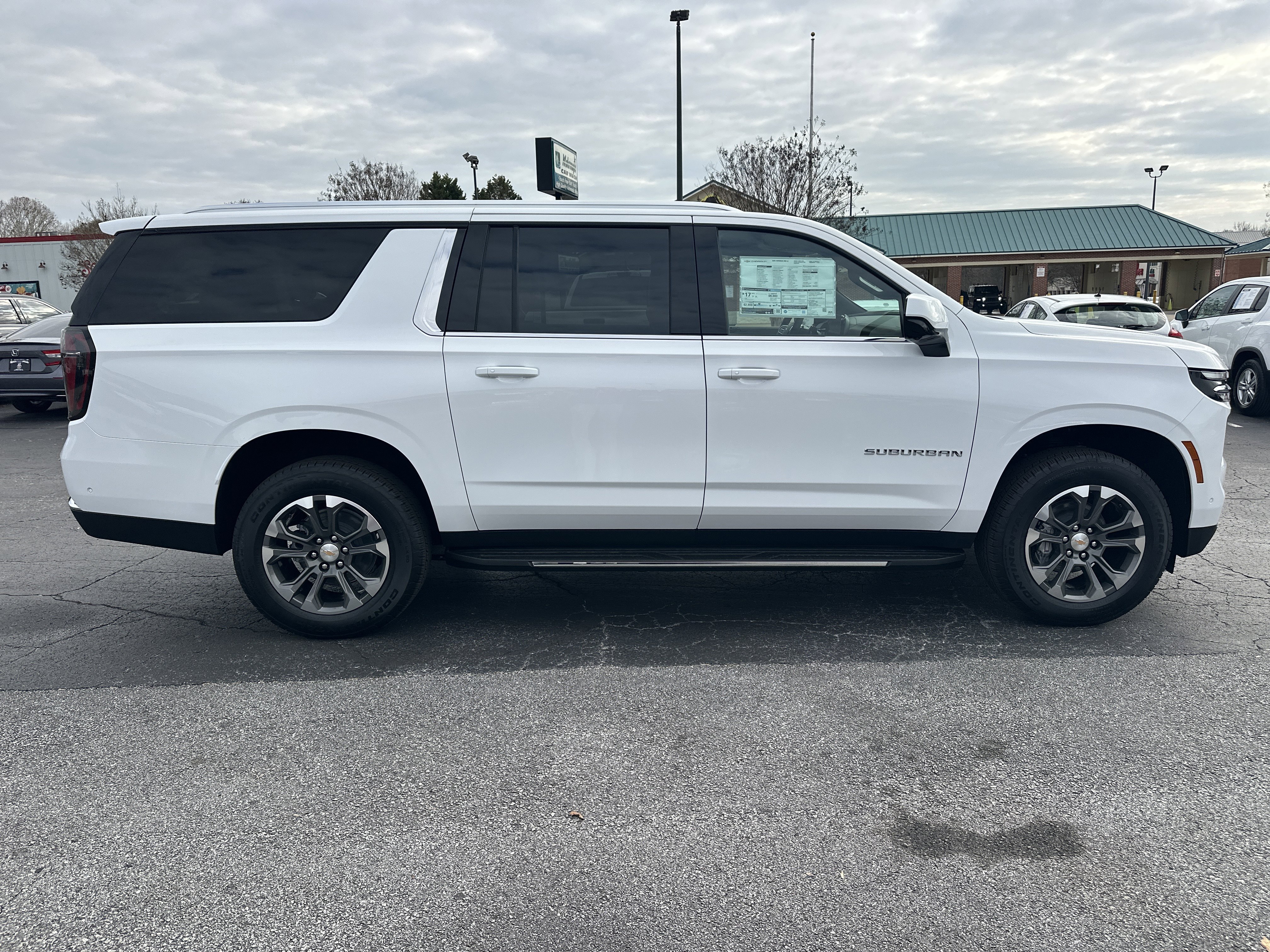 2026 Chevrolet Suburban LS - Photo 9