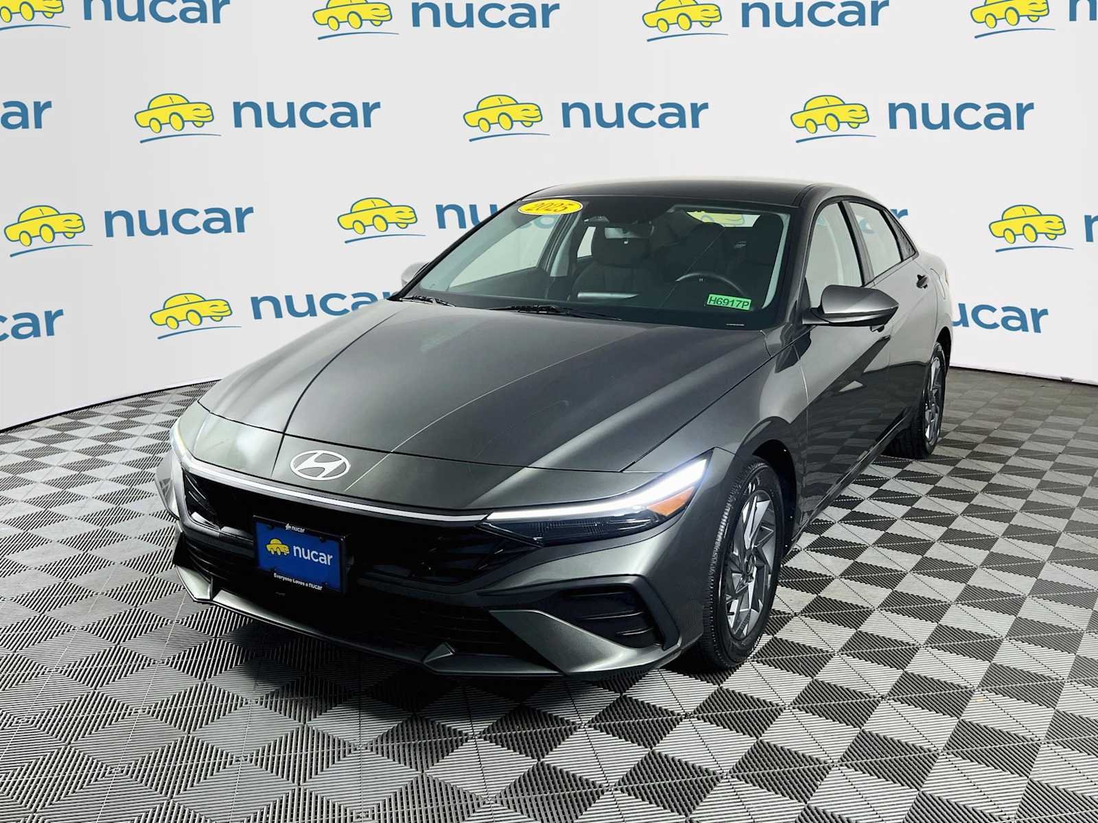 Used 2025 Amazon Gray Hyundai Blue image 3