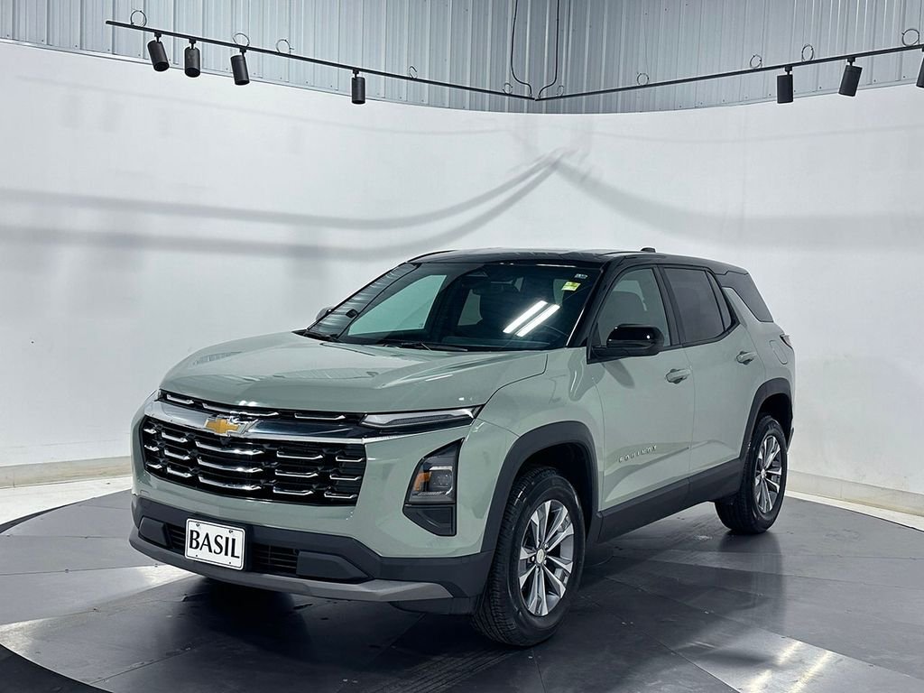 Used 2025 Green Chevrolet LT image 8