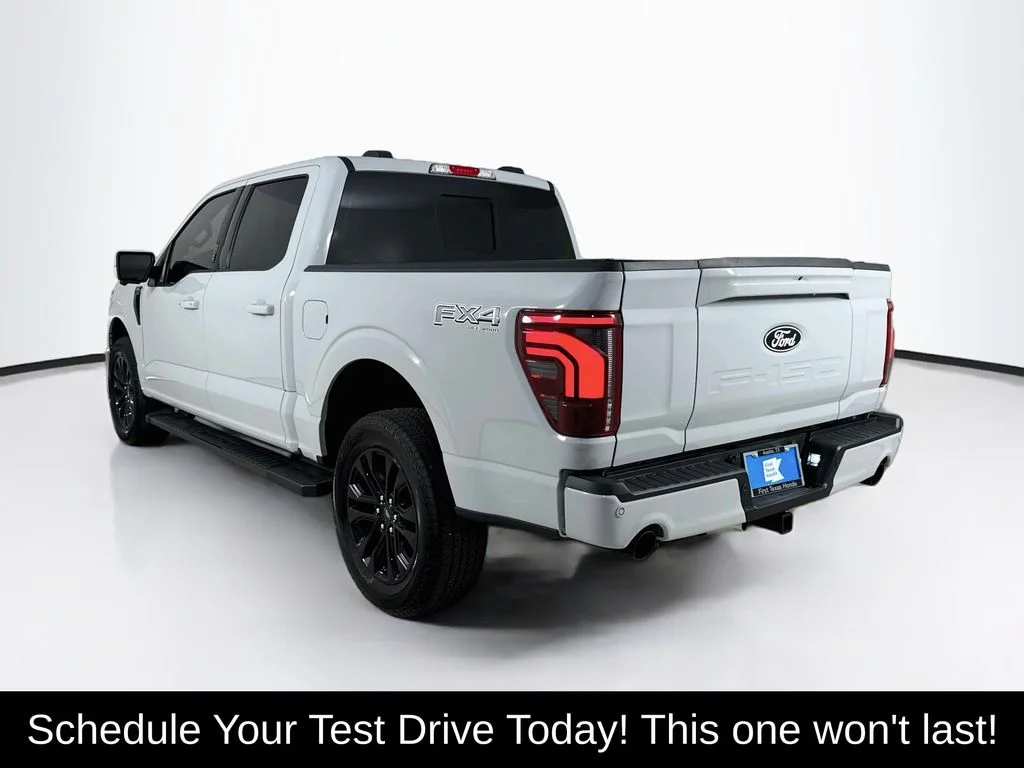 Used 2026 Avalanche Ford Lariat image 6