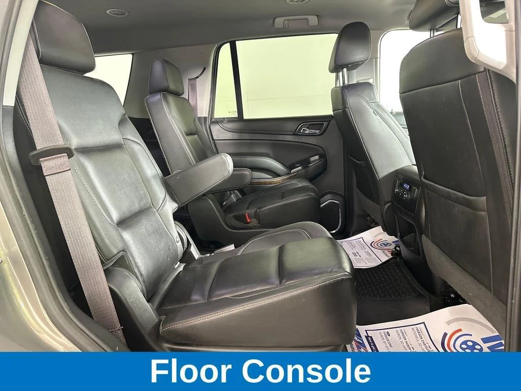 Used 2017 Champagne Silver Metallic Chevrolet LT image 38