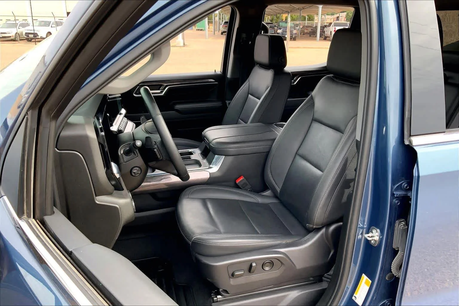 Used 2024 Lakeshore Blue Metallic Chevrolet LTZ image 8