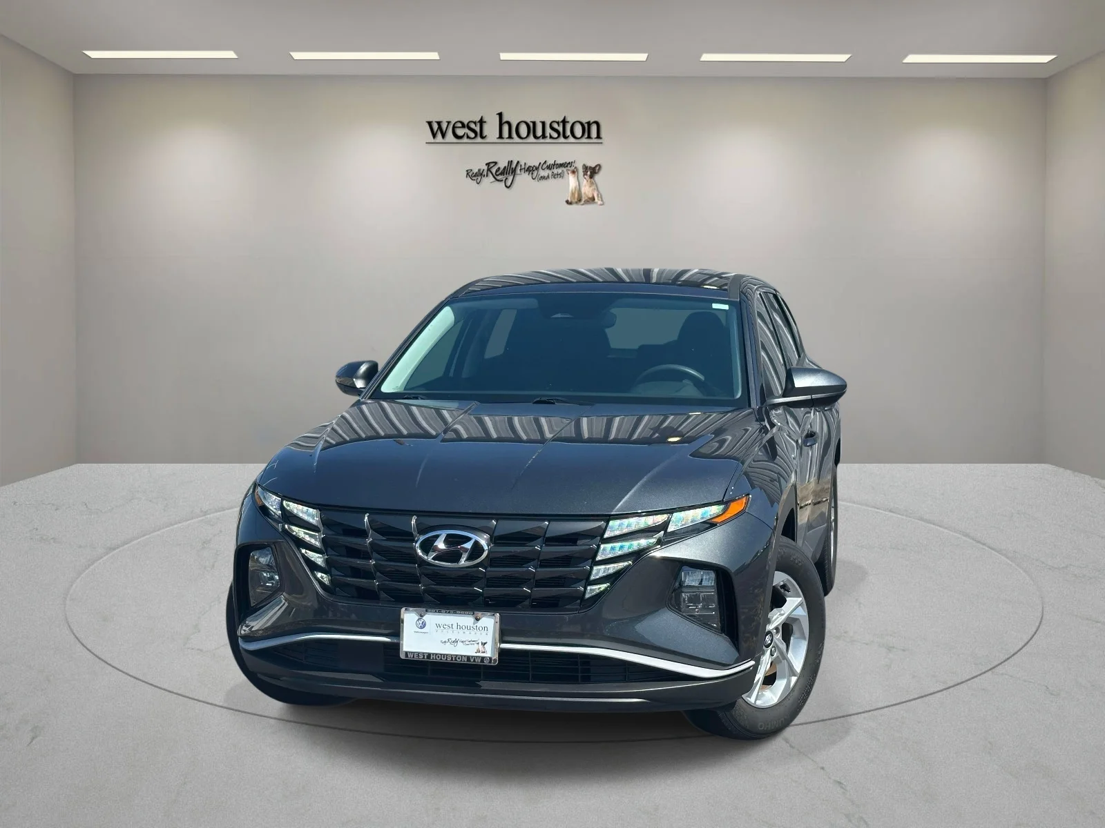 Used 2024 Hampton Gray Hyundai SE image 1