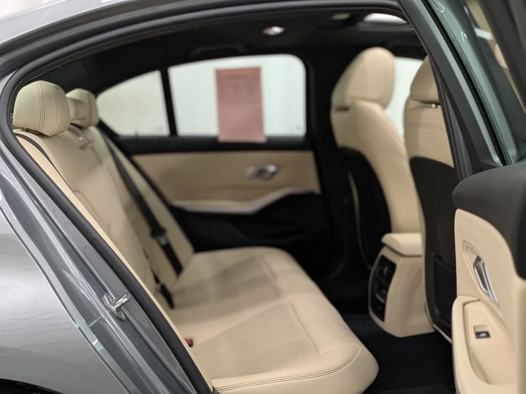 2023 BMW 3 Series 330i - Photo 38