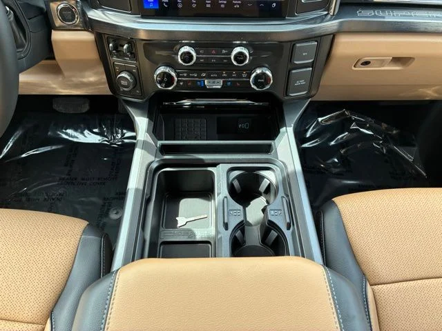New 2026 Oxford White Ford Lariat image 12