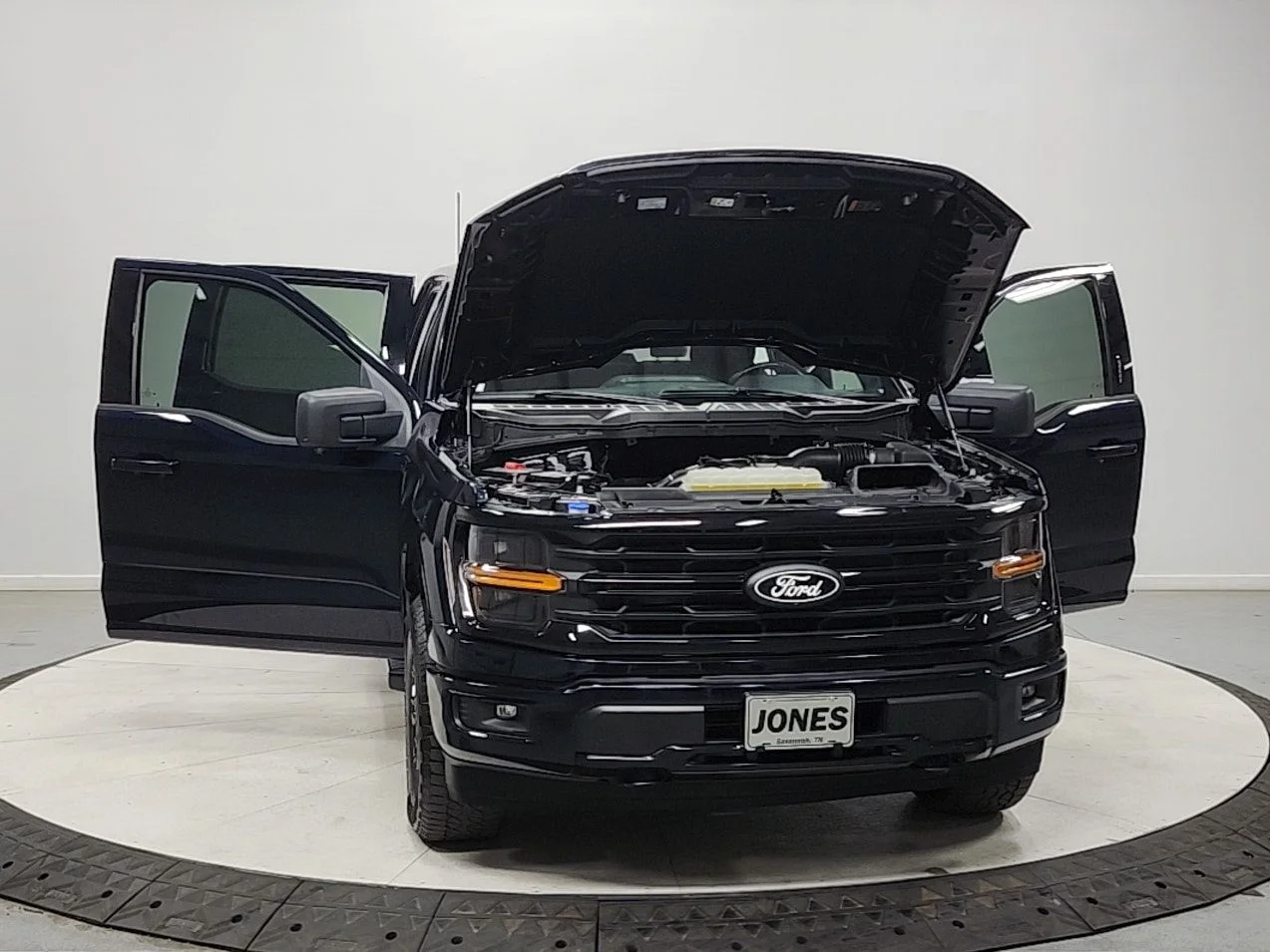 Used 2024  Ford XLT image 10