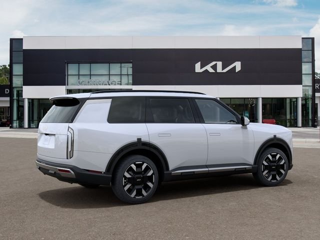 New 2027 White Kia S image 6