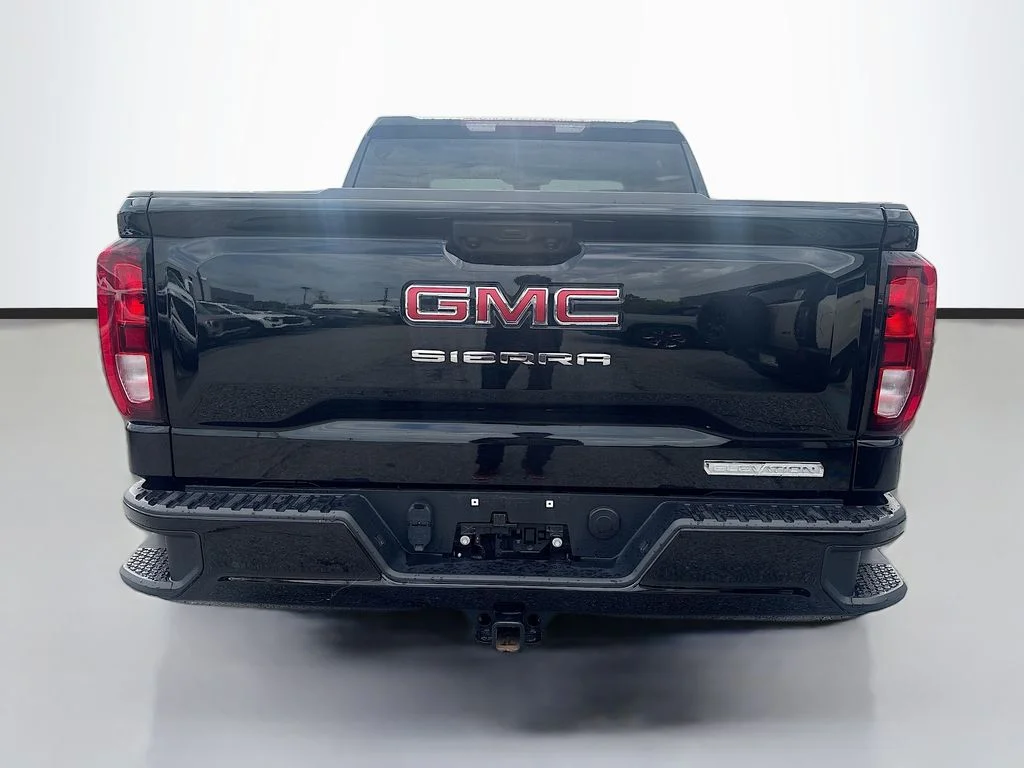 Used 2025 Onyx Black GMC Elevation image 6