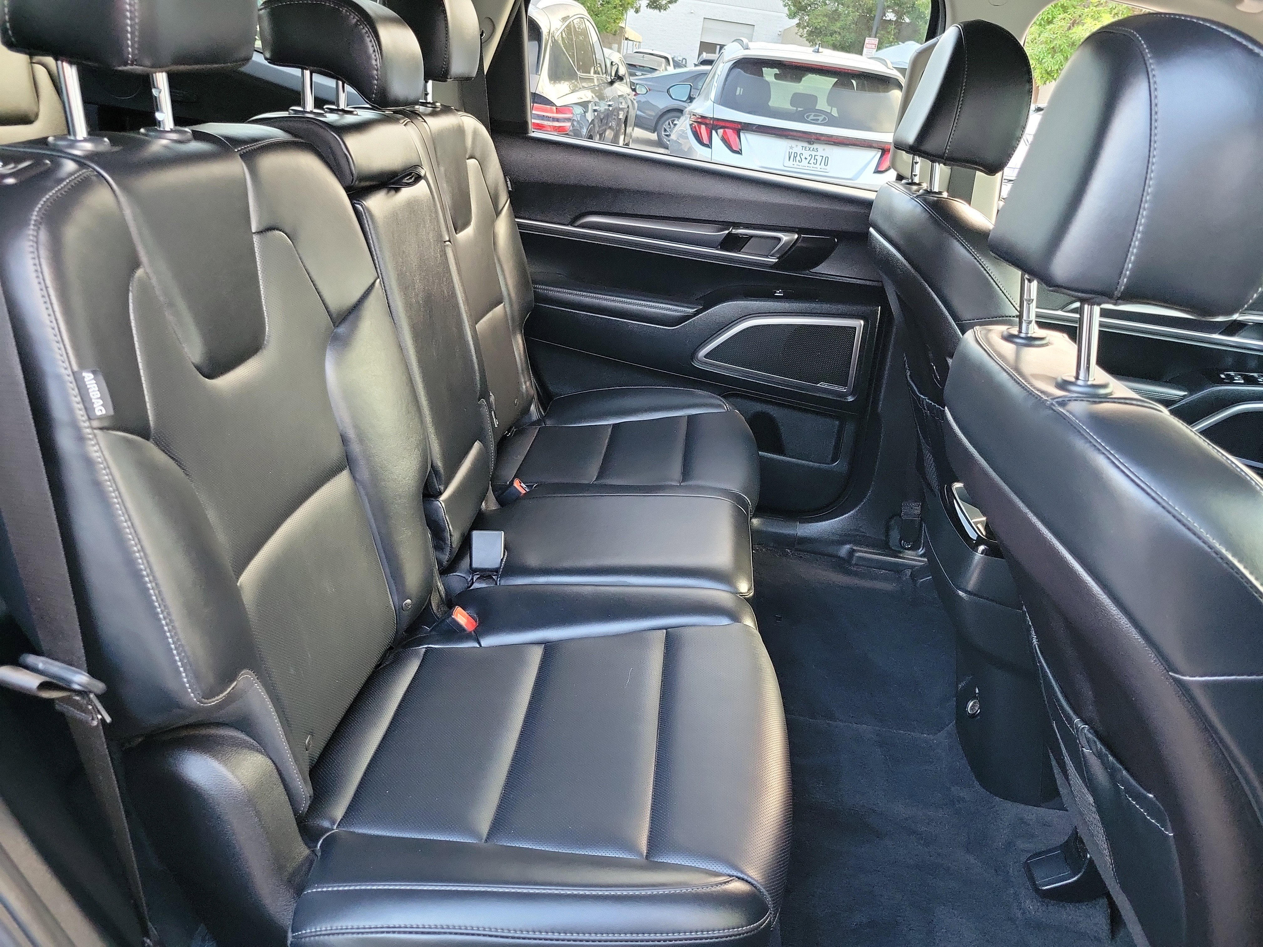 2025 Kia Telluride LX - Photo 22