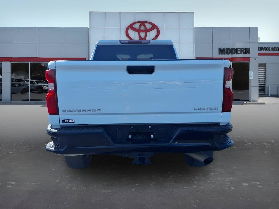 Used 2024 Summit White Chevrolet Custom image 4