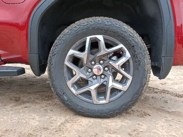 2026 GMC Sierra 1500 SLT - Photo 20