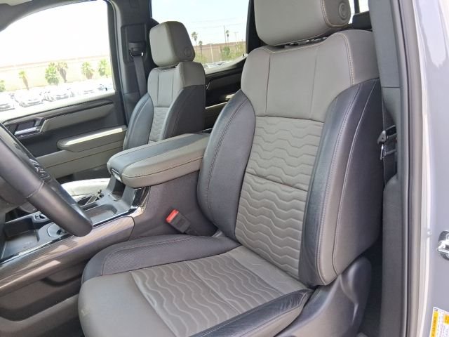 Used 2025 Gray Chevrolet ZR2 image 14