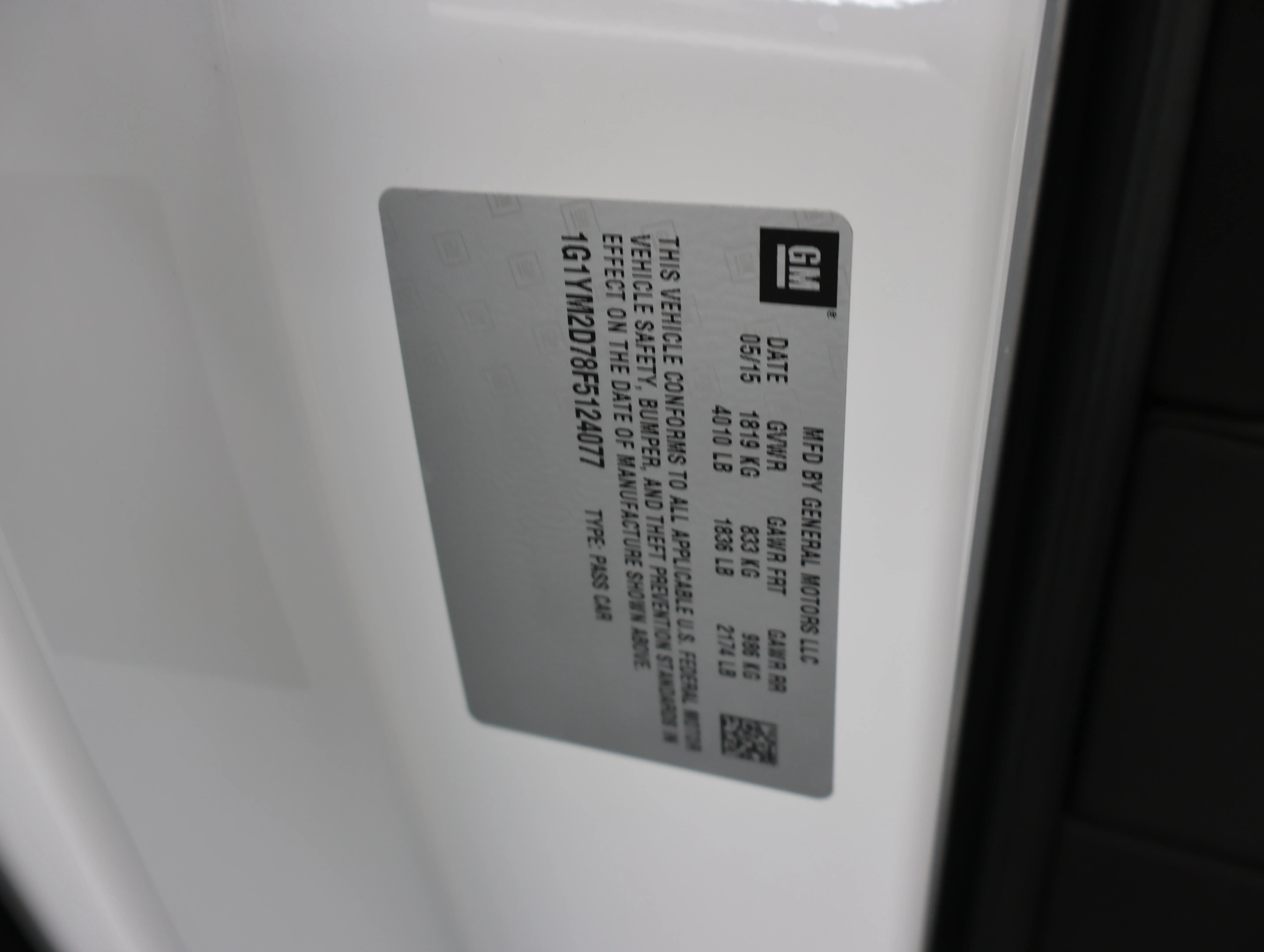 Used 2015 Arctic White Chevrolet Stingray Z51 image 55