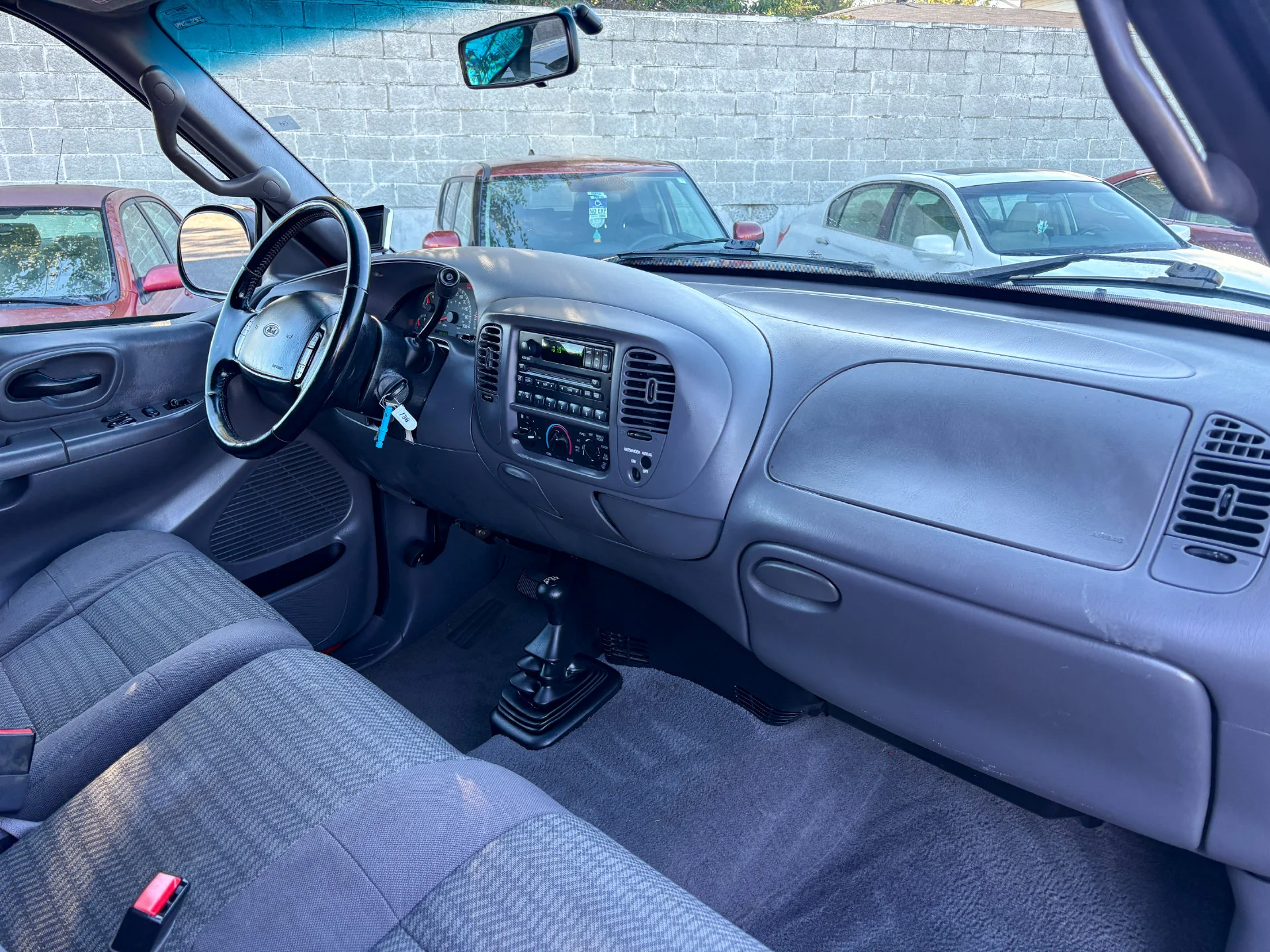 Used 2002 Red Ford XLT image 17