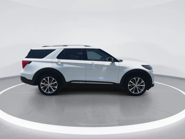 Used 2025 White Ford Platinum image 9