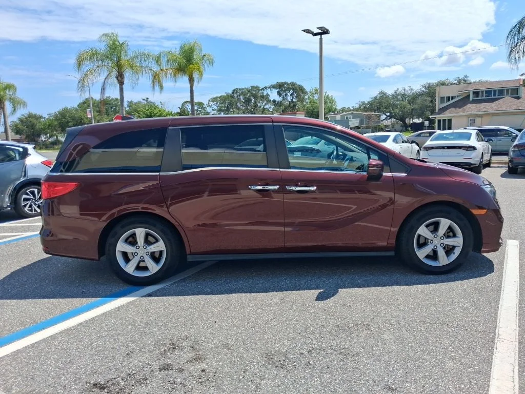 Used 2019  Honda EX image 4